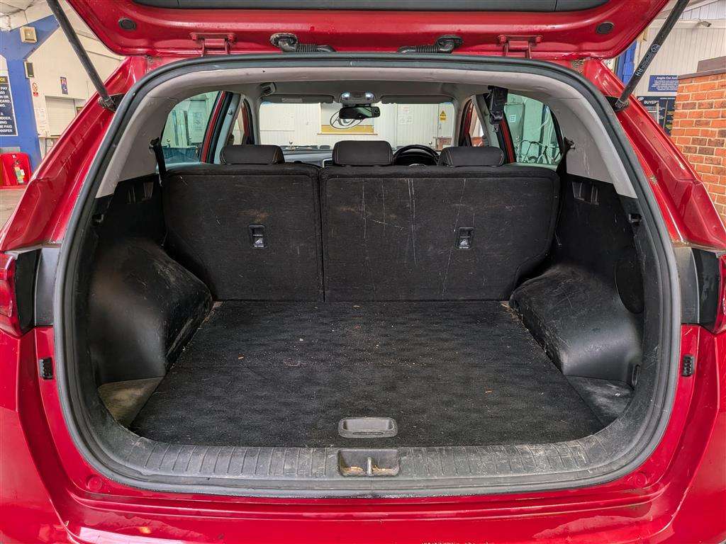 <p>2019 KIA SPORTAGE 2 CRDI ISG S-A</p>