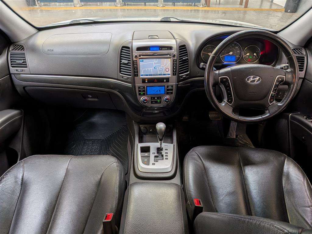 <p>2012 HYUNDAI SANTA FE PREMIUM CRDI A</p>