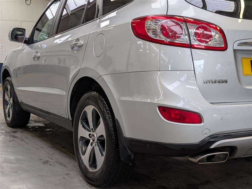 <p>2012 HYUNDAI SANTA FE PREMIUM CRDI A</p>
