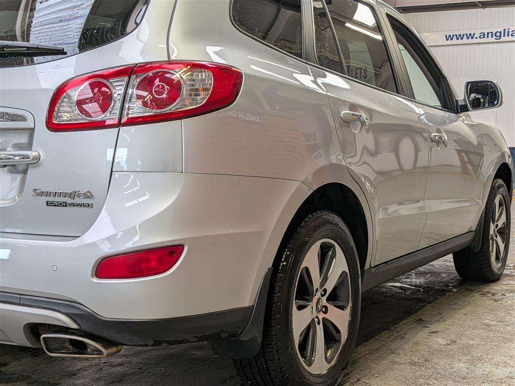 <p>2012 HYUNDAI SANTA FE PREMIUM CRDI A</p>