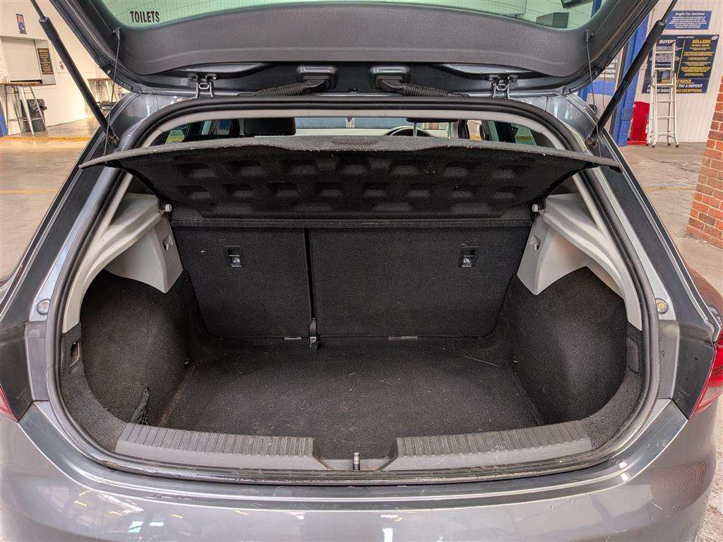 <p>2013 SEAT LEON FR TECHNOLOGY TDI</p>