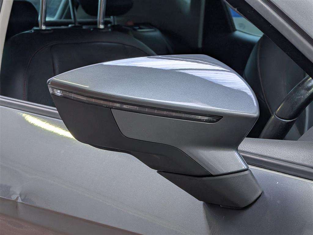<p>2013 SEAT LEON FR TECHNOLOGY TDI</p>