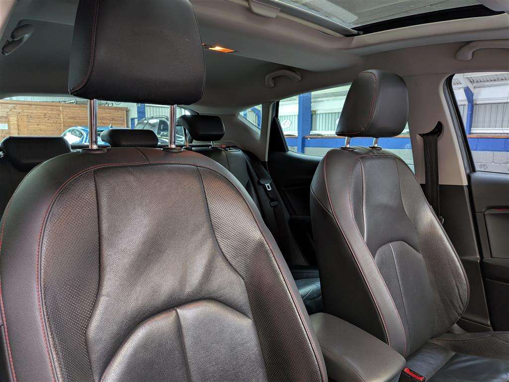 <p>2013 SEAT LEON FR TECHNOLOGY TDI</p>