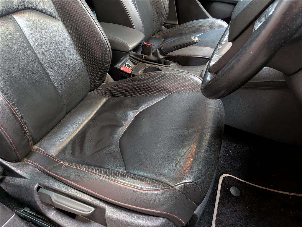 <p>2013 SEAT LEON FR TECHNOLOGY TDI</p>