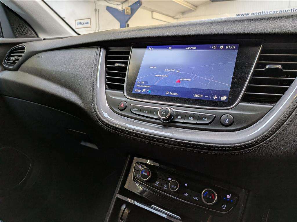 <p>2018 VAUXHALL GRANDLAND X ELITE NAV T D</p>