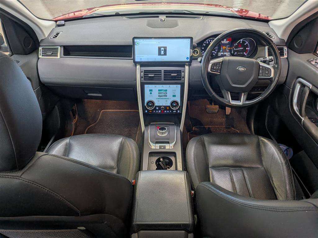 <p>2016 LAND ROVER DISCOVERY SPORT HSE TD4 A</p>