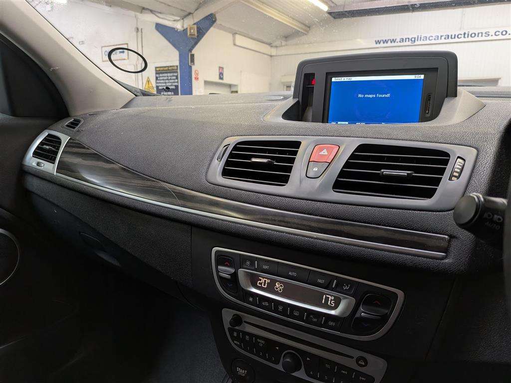 <p>2009 RENAULT MEGANE PRIVILEGE DCI 106</p>