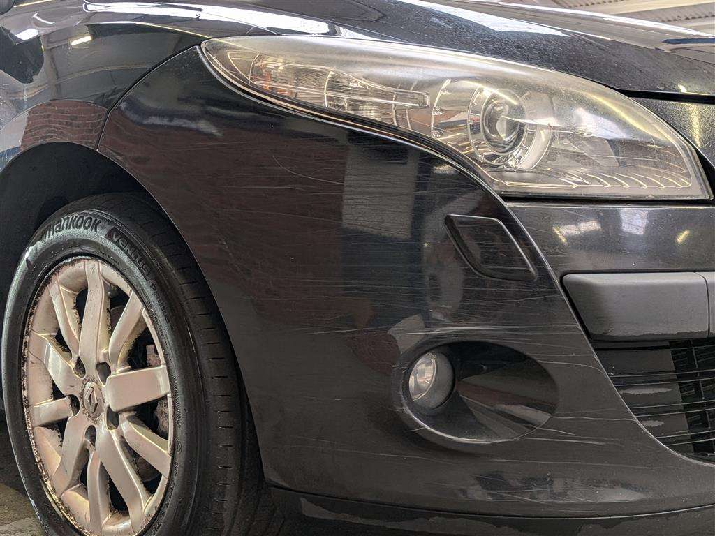 <p>2009 RENAULT MEGANE PRIVILEGE DCI 106</p>
