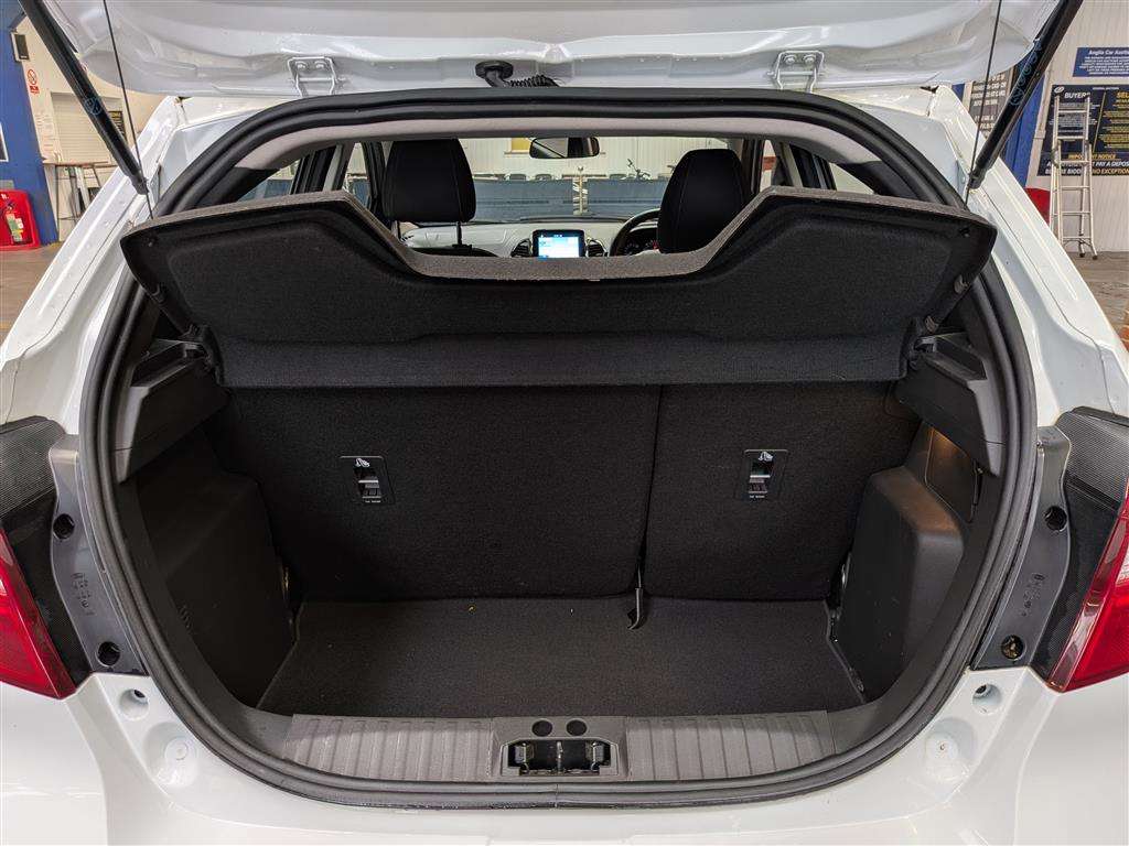 <p>2019 FORD KA+ ZETEC</p>