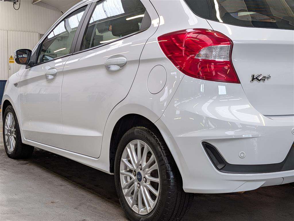<p>2019 FORD KA+ ZETEC</p>