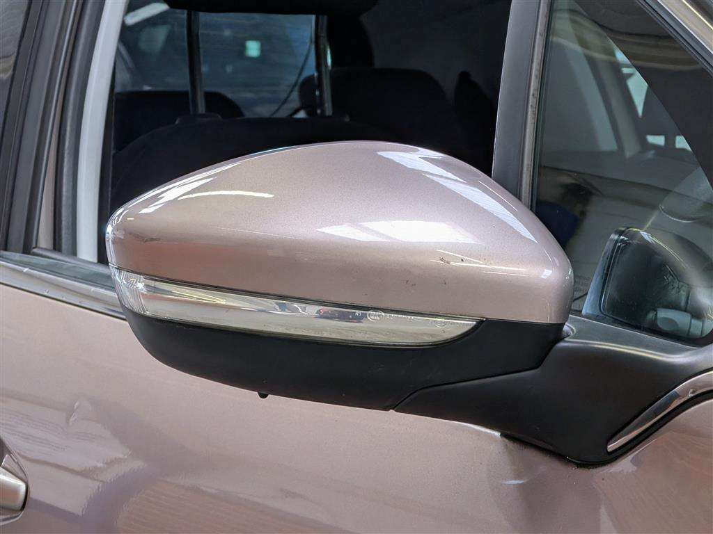 <p>2015 PEUGEOT 208 ALLURE</p>