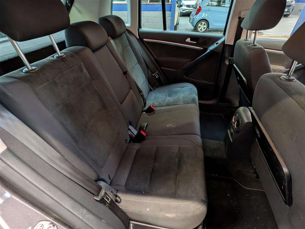 <p>2015 VOLKSWAGEN TIGUAN MATCH TDI BMT 4MOT</p>