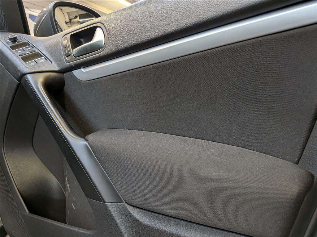 <p>2015 VOLKSWAGEN TIGUAN MATCH TDI BMT 4MOT</p>