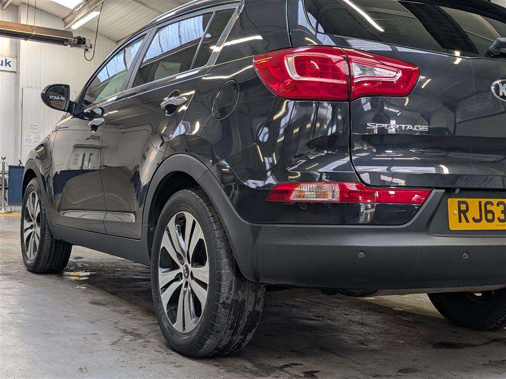 <p>2014 KIA SPORTAGE KX-3 SAT NAV CRD</p>