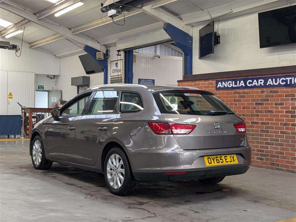 <p>2015 SEAT LEON SE TECHNOLOGY B-NESS</p>
