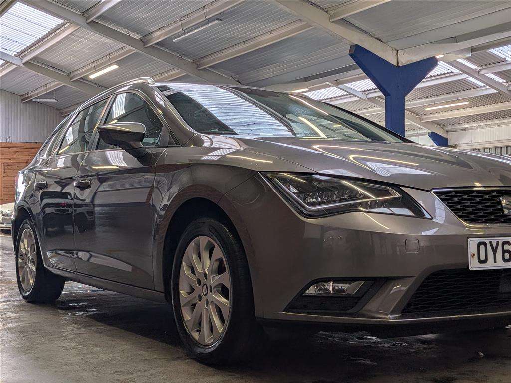<p>2015 SEAT LEON SE TECHNOLOGY B-NESS</p>