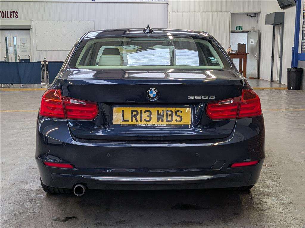 <p>2013 BMW 320D LUXURY AUTO</p>