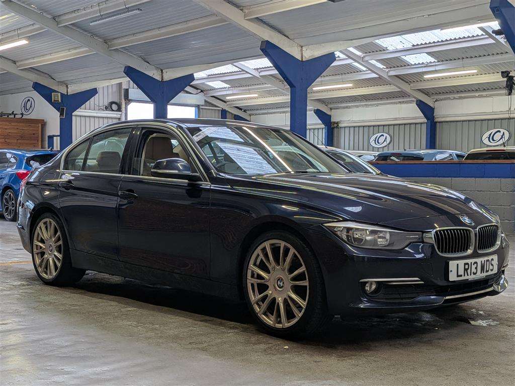 <p>2013 BMW 320D LUXURY AUTO</p>