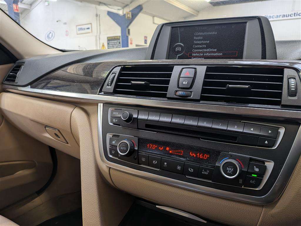 <p>2013 BMW 320D LUXURY AUTO</p>