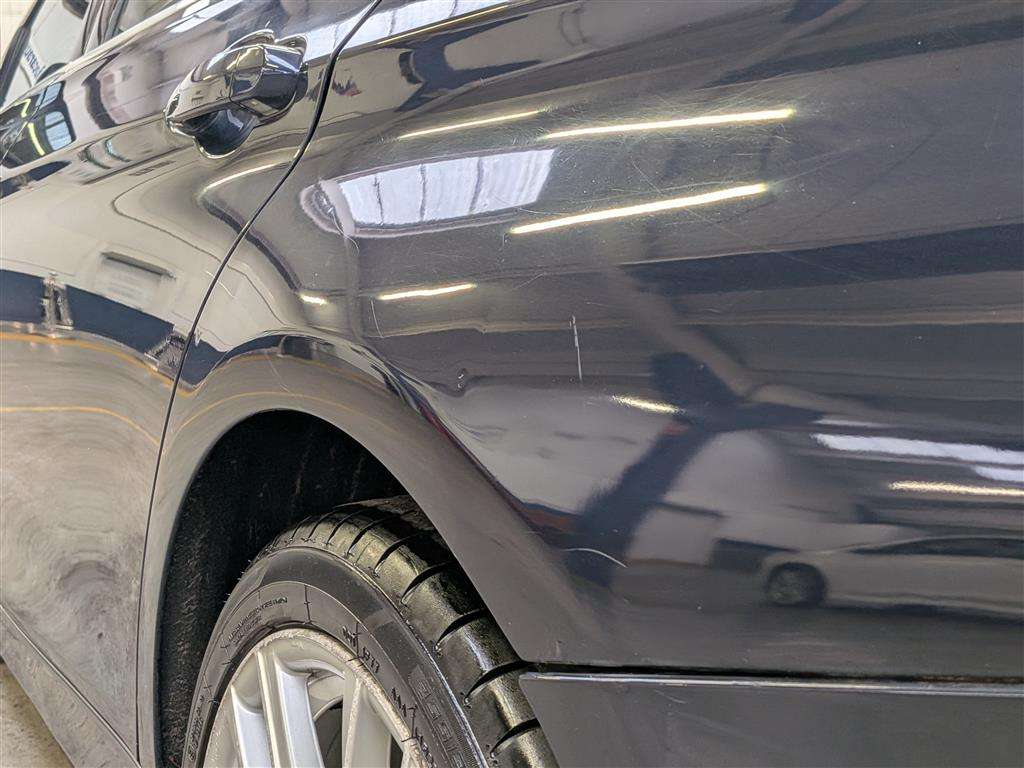 <p>2013 BMW 320D LUXURY AUTO</p>
