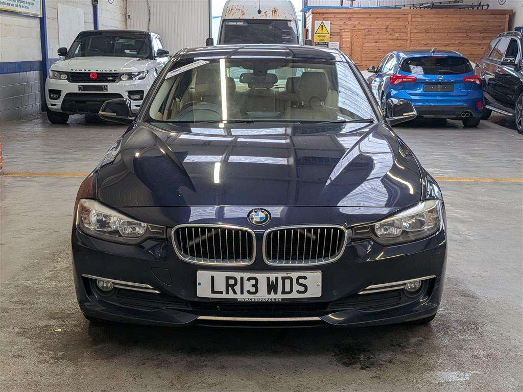 <p>2013 BMW 320D LUXURY AUTO</p>