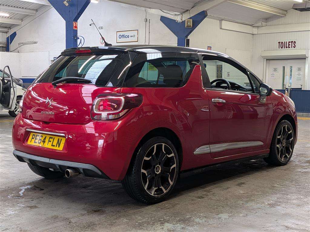 <p>2014 CITROEN DS3 DSTYLE E-HDI</p>