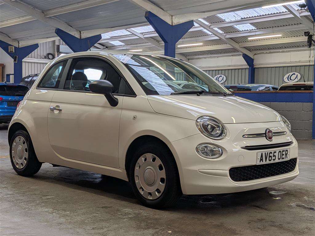<p>2015 FIAT 500 POP</p>