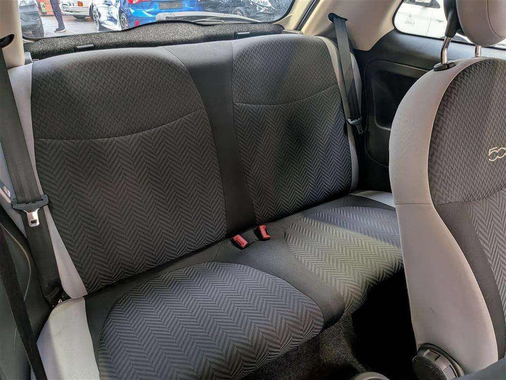 <p>2015 FIAT 500 POP</p>