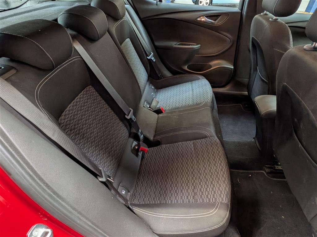 <p>2017 VAUXHALL ASTRA SRI NAV</p>