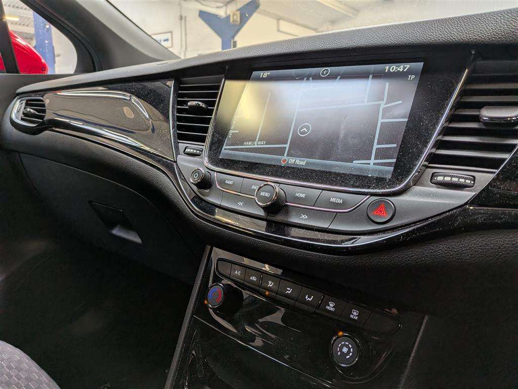 <p>2017 VAUXHALL ASTRA SRI NAV</p>