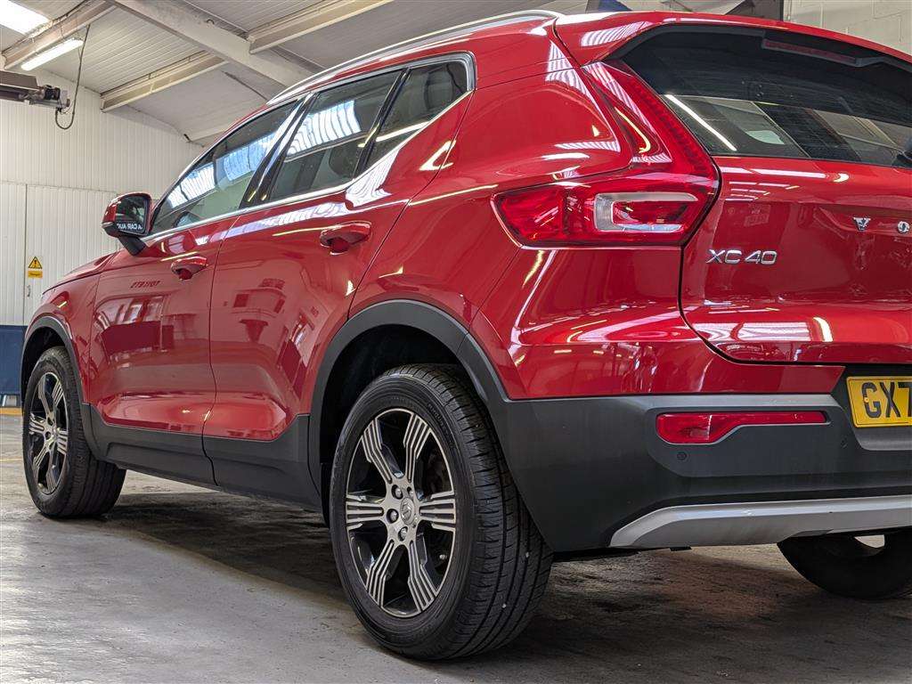 <p>2020 VOLVO XC40 INSCRIPTION T3</p>