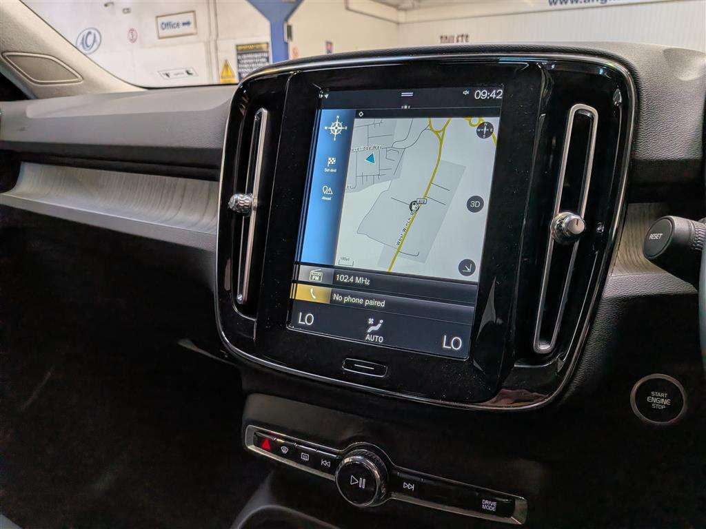 <p>2020 VOLVO XC40 INSCRIPTION T3</p>