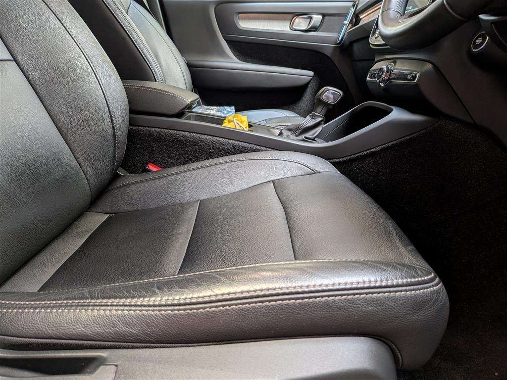 <p>2020 VOLVO XC40 INSCRIPTION T3</p>