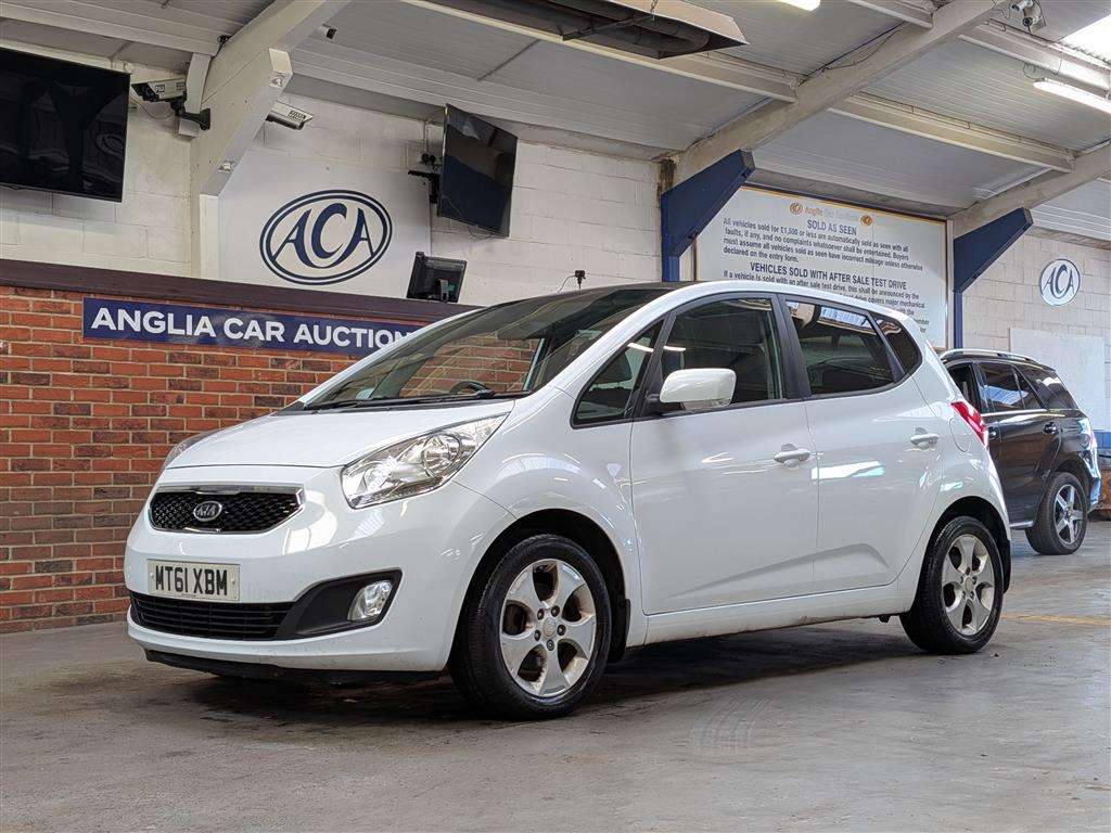 <p>2011 KIA VENGA 3 ECODYNAMICS CRDI</p>