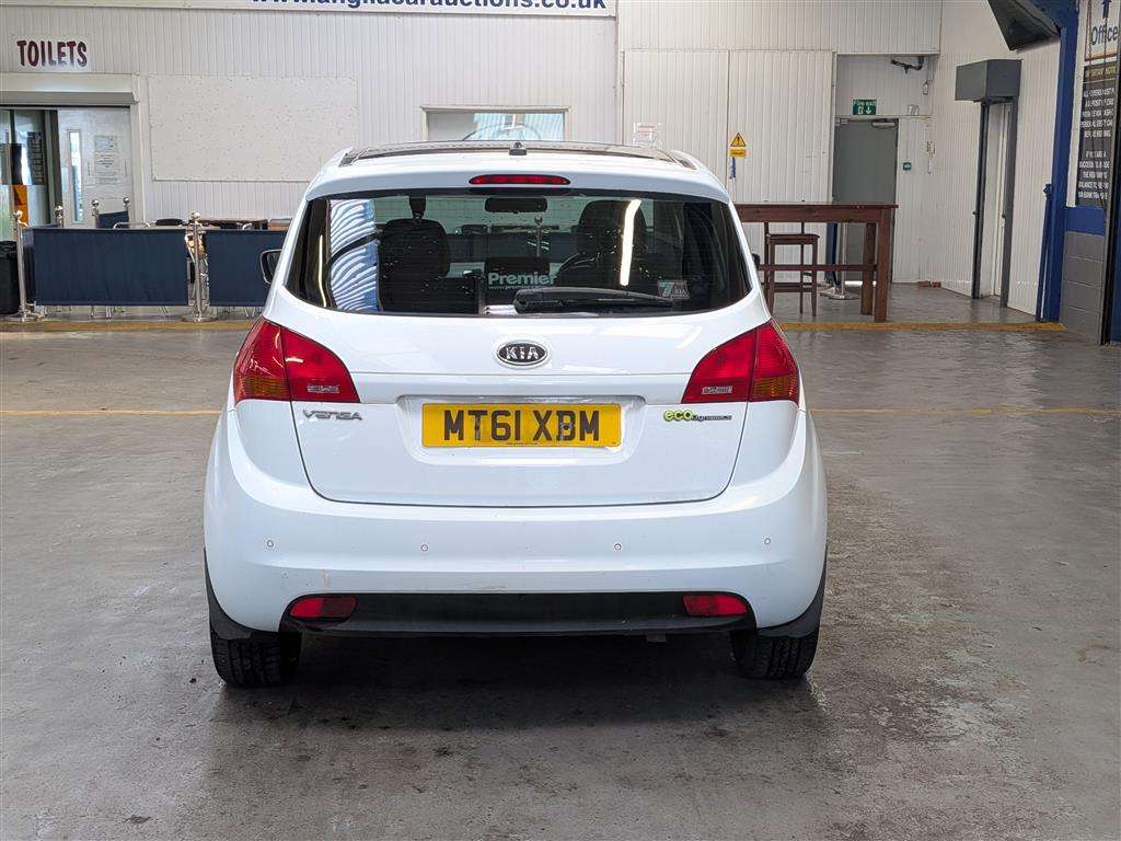 <p>2011 KIA VENGA 3 ECODYNAMICS CRDI</p>