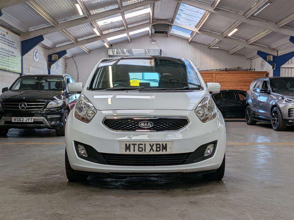 <p>2011 KIA VENGA 3 ECODYNAMICS CRDI</p>