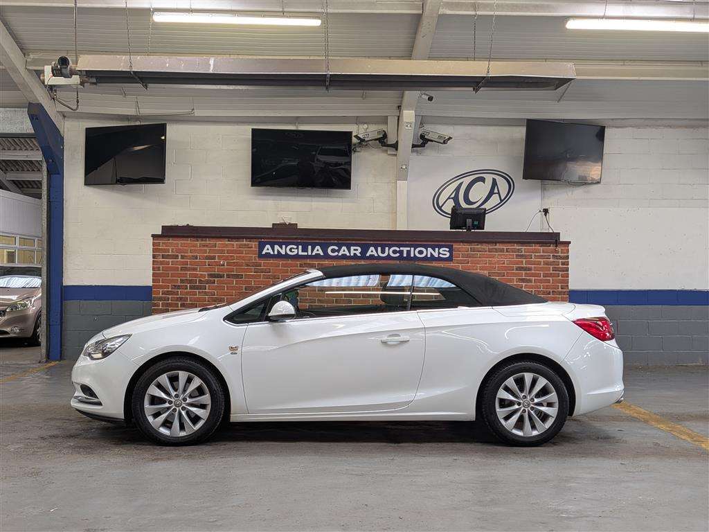<p>2016 VAUXHALL CASCADA ELITE CDTI S/S</p>