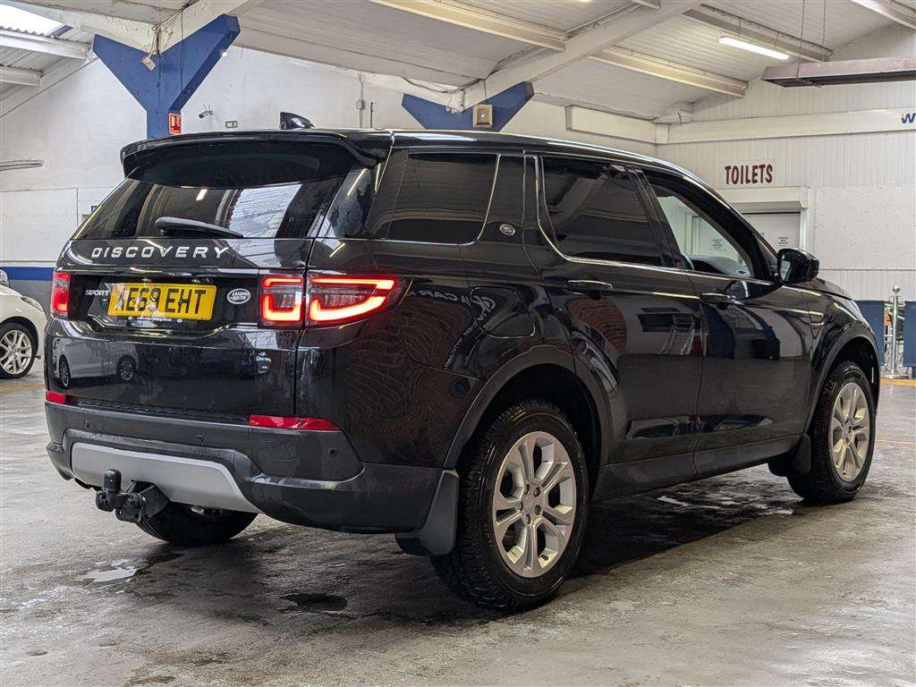 <p>2019 LAND ROVER DISCOVERY SPORT S D AUTO</p>