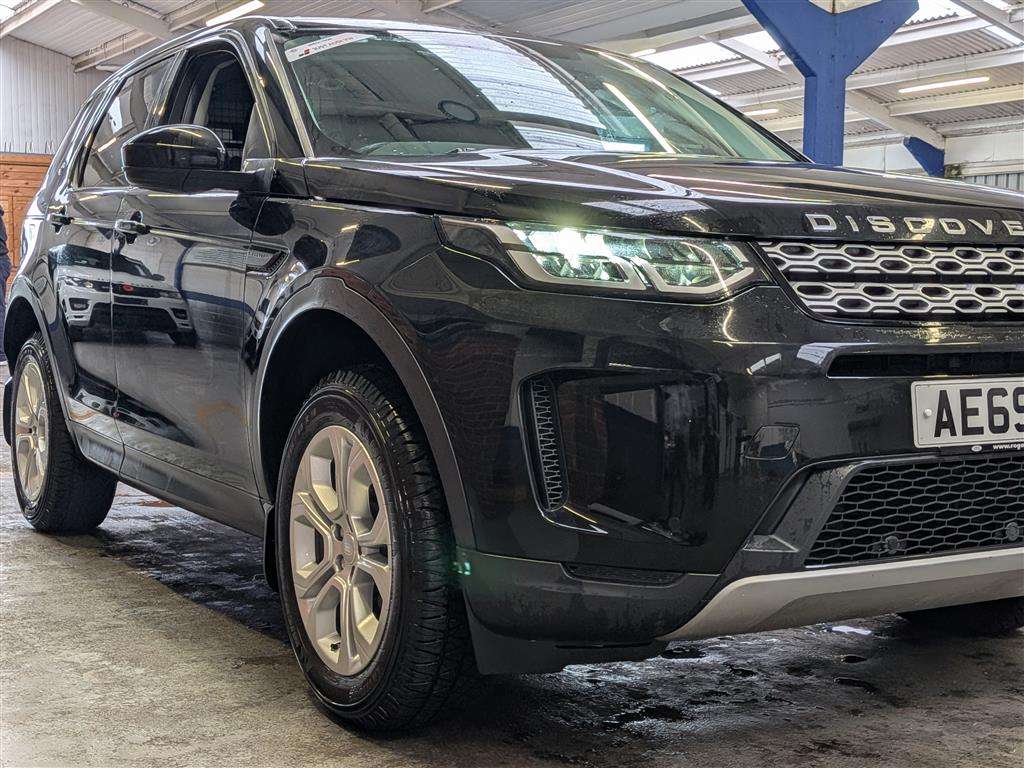 <p>2019 LAND ROVER DISCOVERY SPORT S D AUTO</p>