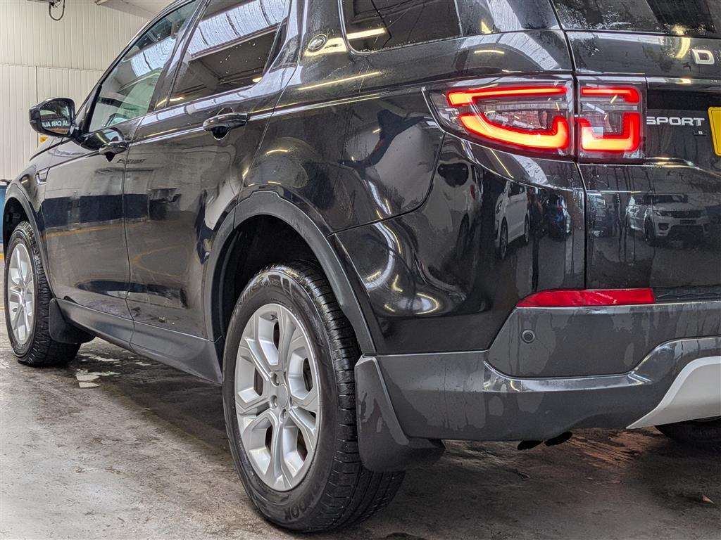 <p>2019 LAND ROVER DISCOVERY SPORT S D AUTO</p>