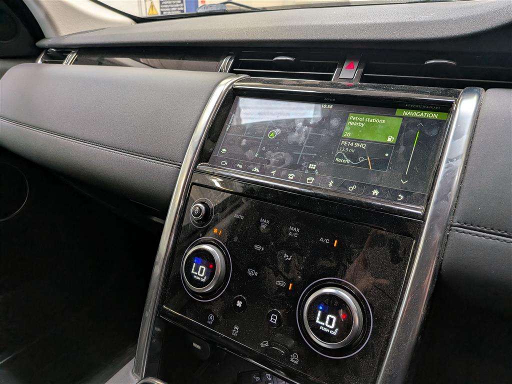 <p>2019 LAND ROVER DISCOVERY SPORT S D AUTO</p>