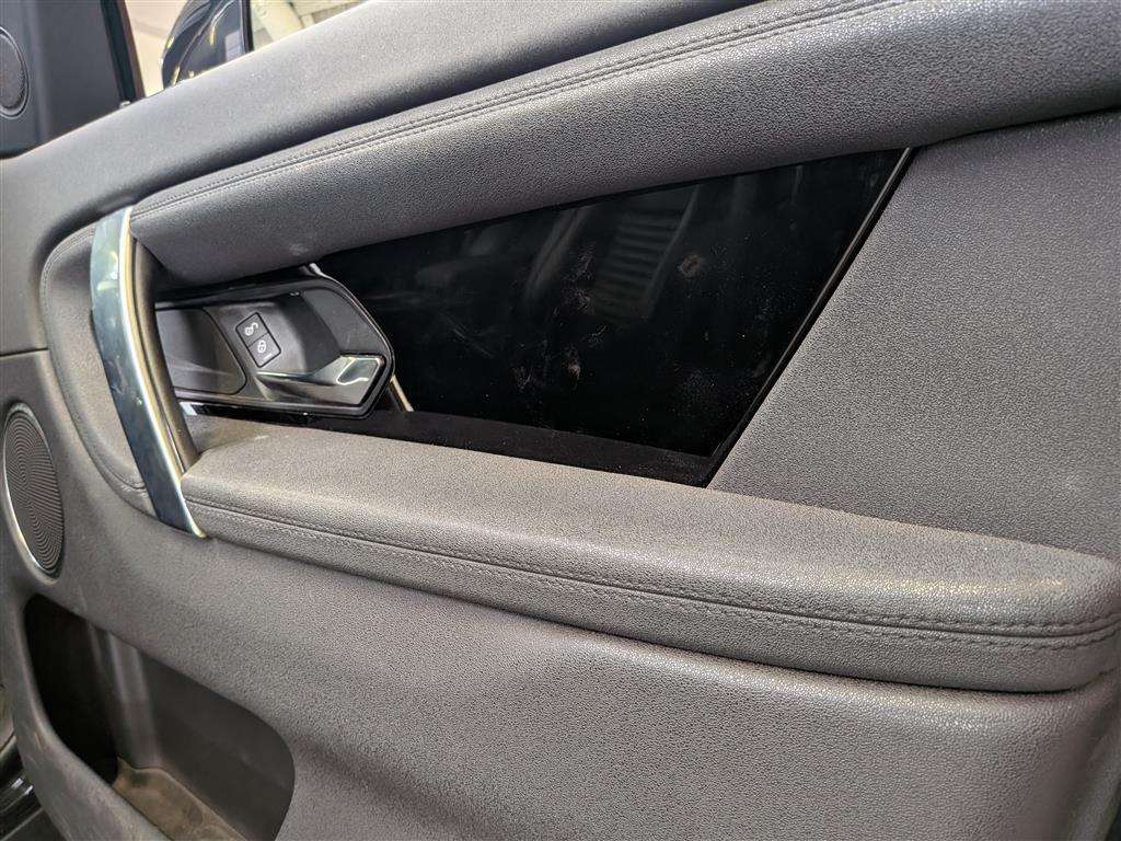 <p>2019 LAND ROVER DISCOVERY SPORT S D AUTO</p>