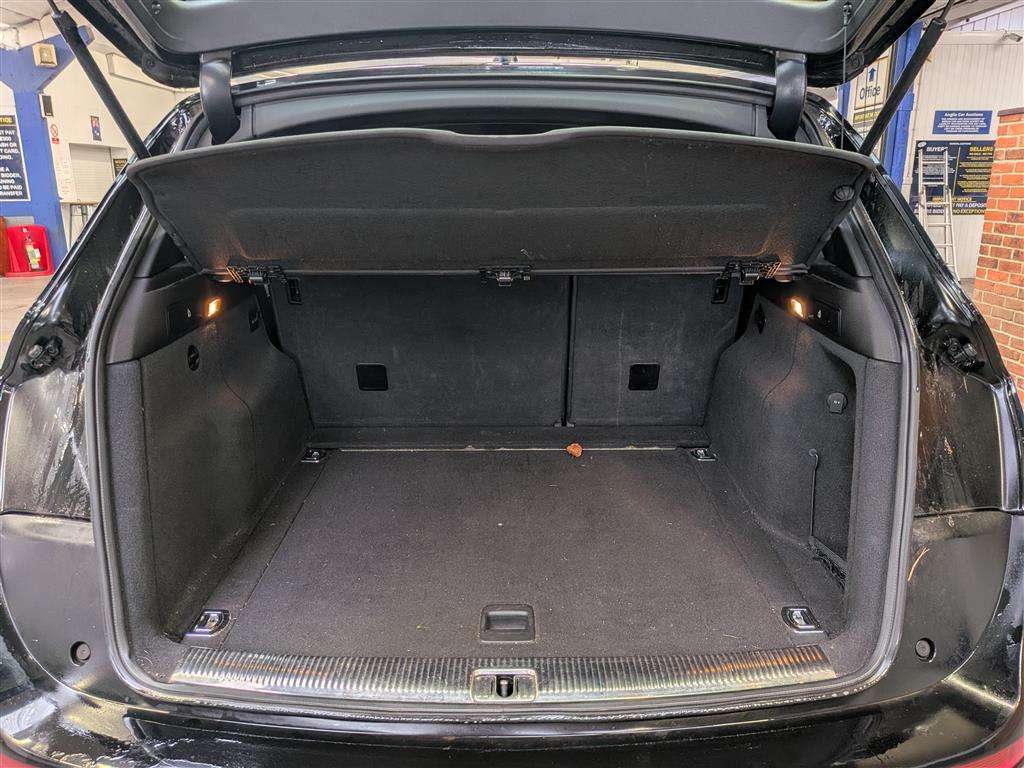 <p>2013 AUDI Q5 S LINE TDI QUATTRO AUT</p>
