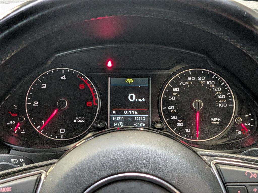 <p>2013 AUDI Q5 S LINE TDI QUATTRO AUT</p>