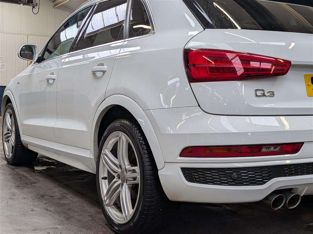 <p>2015 AUDI Q3 S LINE + TDI QUATTRO</p>