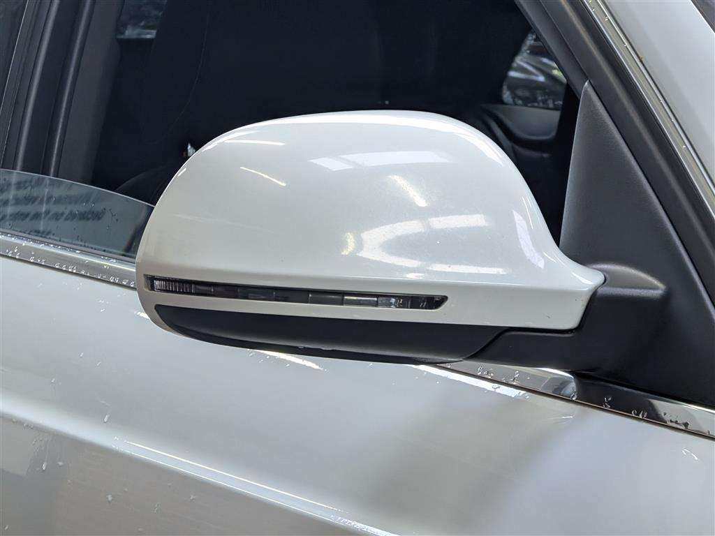 <p>2015 AUDI Q3 S LINE + TDI QUATTRO</p>