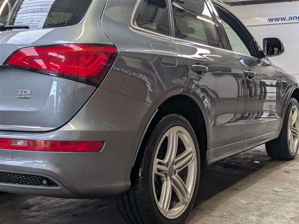 <p>2016 AUDI Q5 S LINE + TDI QUATTRO</p>