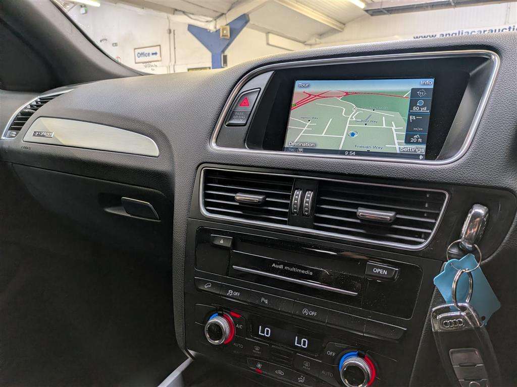 <p>2016 AUDI Q5 S LINE + TDI QUATTRO</p>