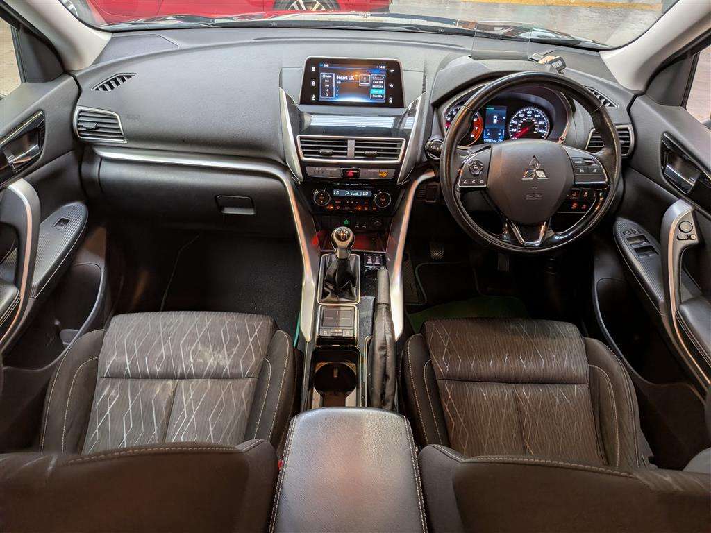 <p>2018 MITSUBISHI ECLIPSE CROSS 3 4X2</p>