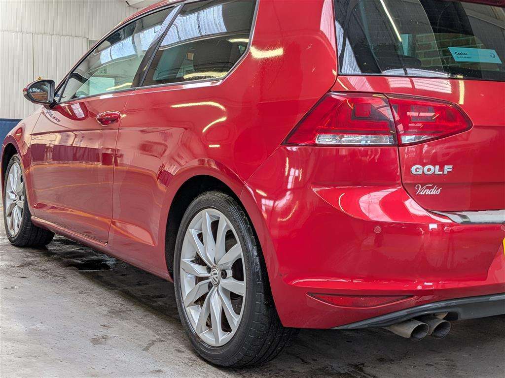 <p>2013 VOLKSWAGEN GOLF GT BLUEMOTION TECH T</p>